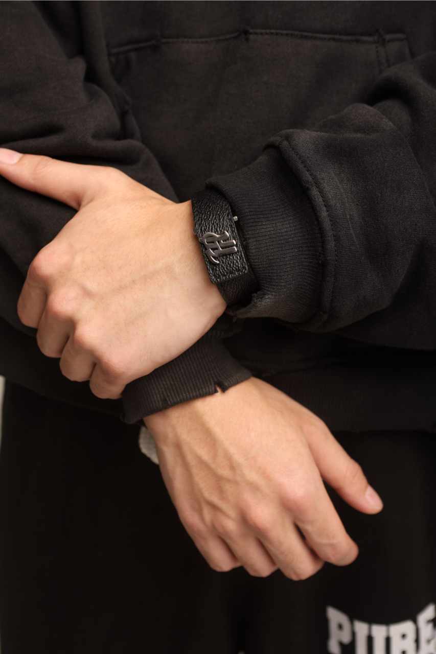 Pure Shadow Bracelet